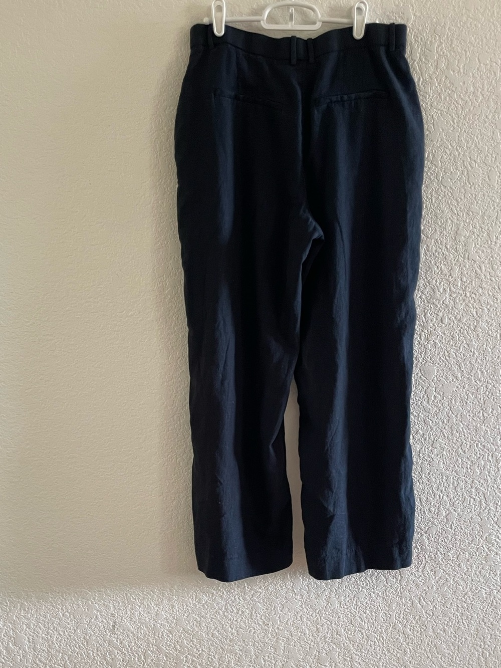Abercrombie & Fitch Curve Love A&F Tailored Linen-Blend Wide Leg Pant - Picture 5 of 13